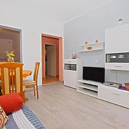 Fuer 4 Personen Ca 50 Qm In Fazana, Istrien Istrische Riviera Fažana